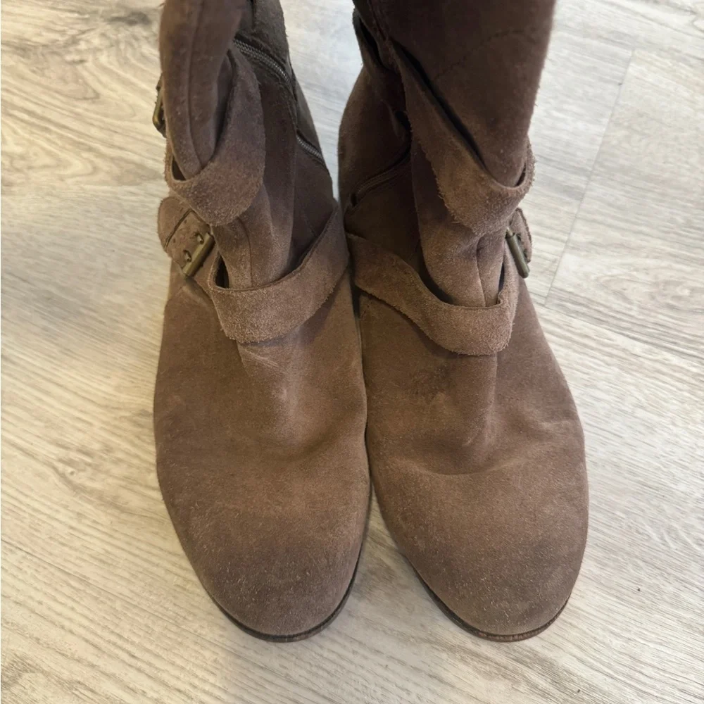 UGG Brown Boots with Suede Finish